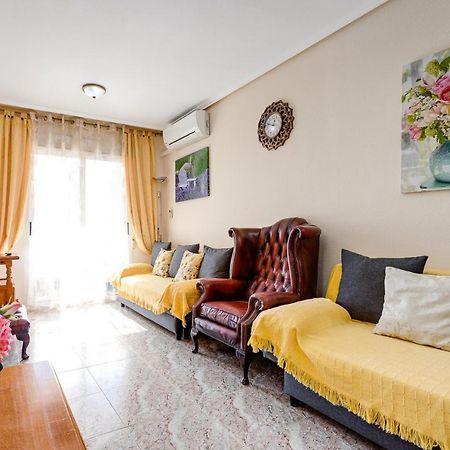 Apartament Caballero De Rodas Torrevieja Exterior photo
