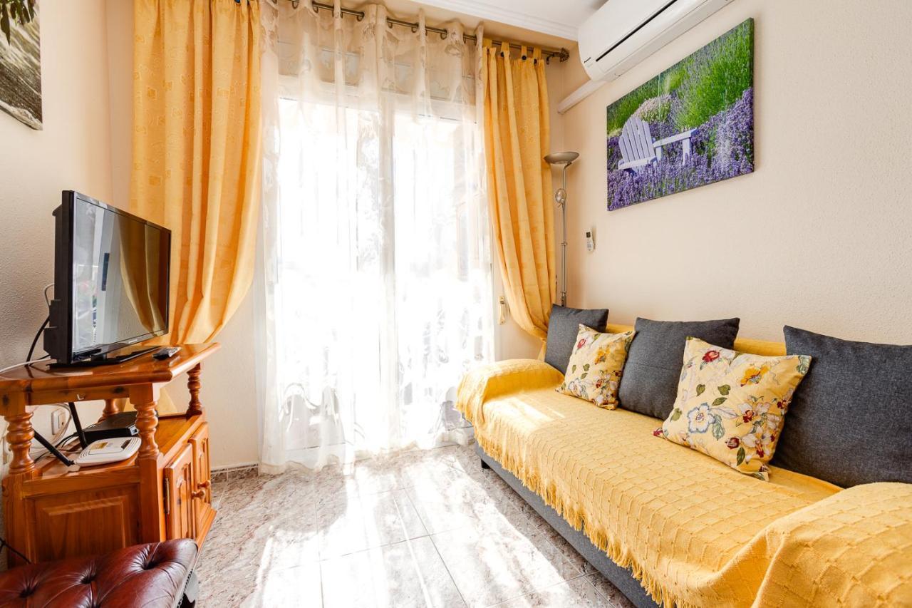 Apartament Caballero De Rodas Torrevieja Exterior photo