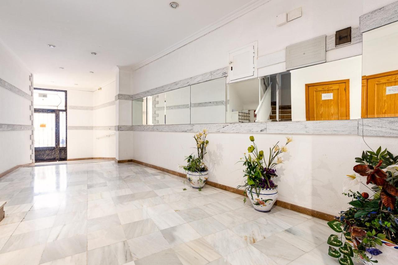 Apartament Caballero De Rodas Torrevieja Exterior photo