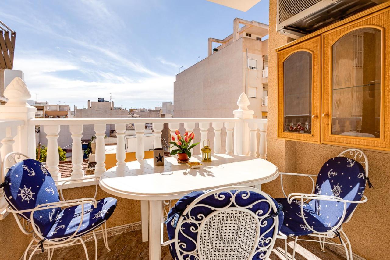 Apartament Caballero De Rodas Torrevieja Exterior photo