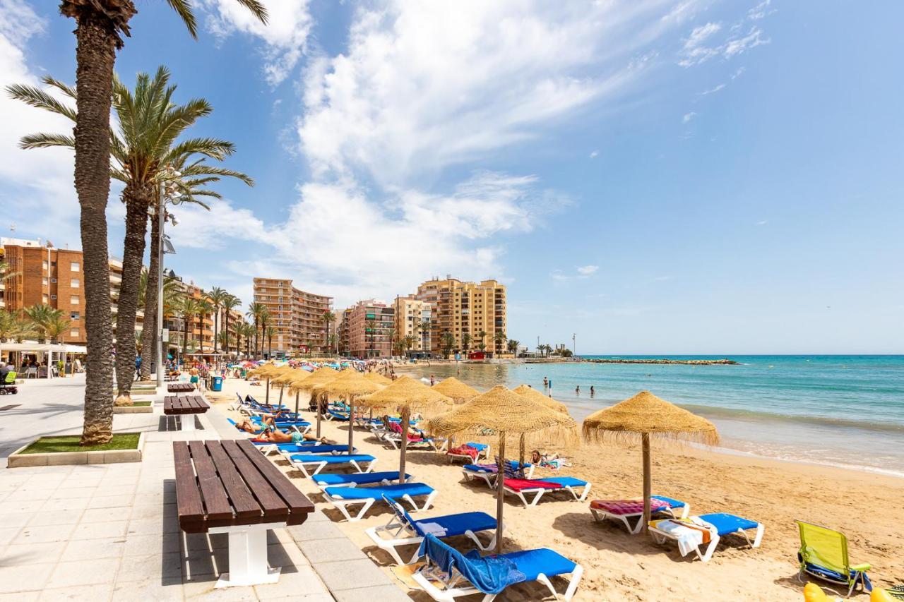 Apartament Caballero De Rodas Torrevieja Exterior photo