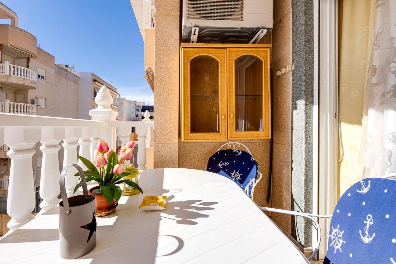 Apartament Caballero De Rodas Torrevieja Exterior photo