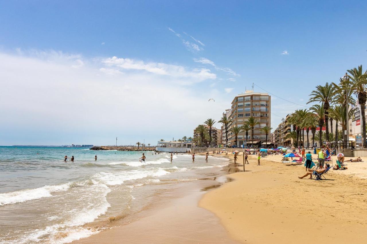 Apartament Caballero De Rodas Torrevieja Exterior photo