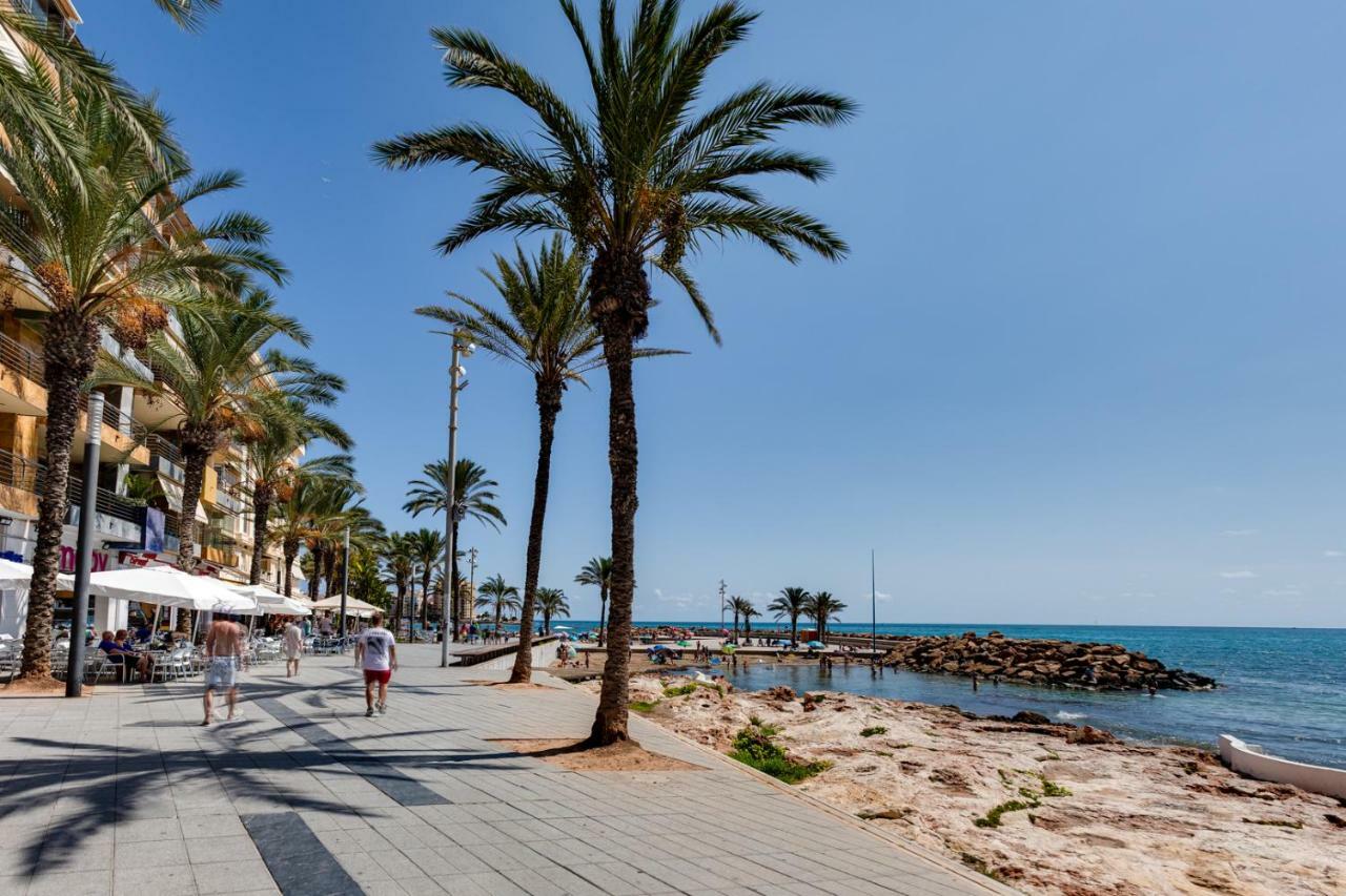 Apartament Caballero De Rodas Torrevieja Exterior photo