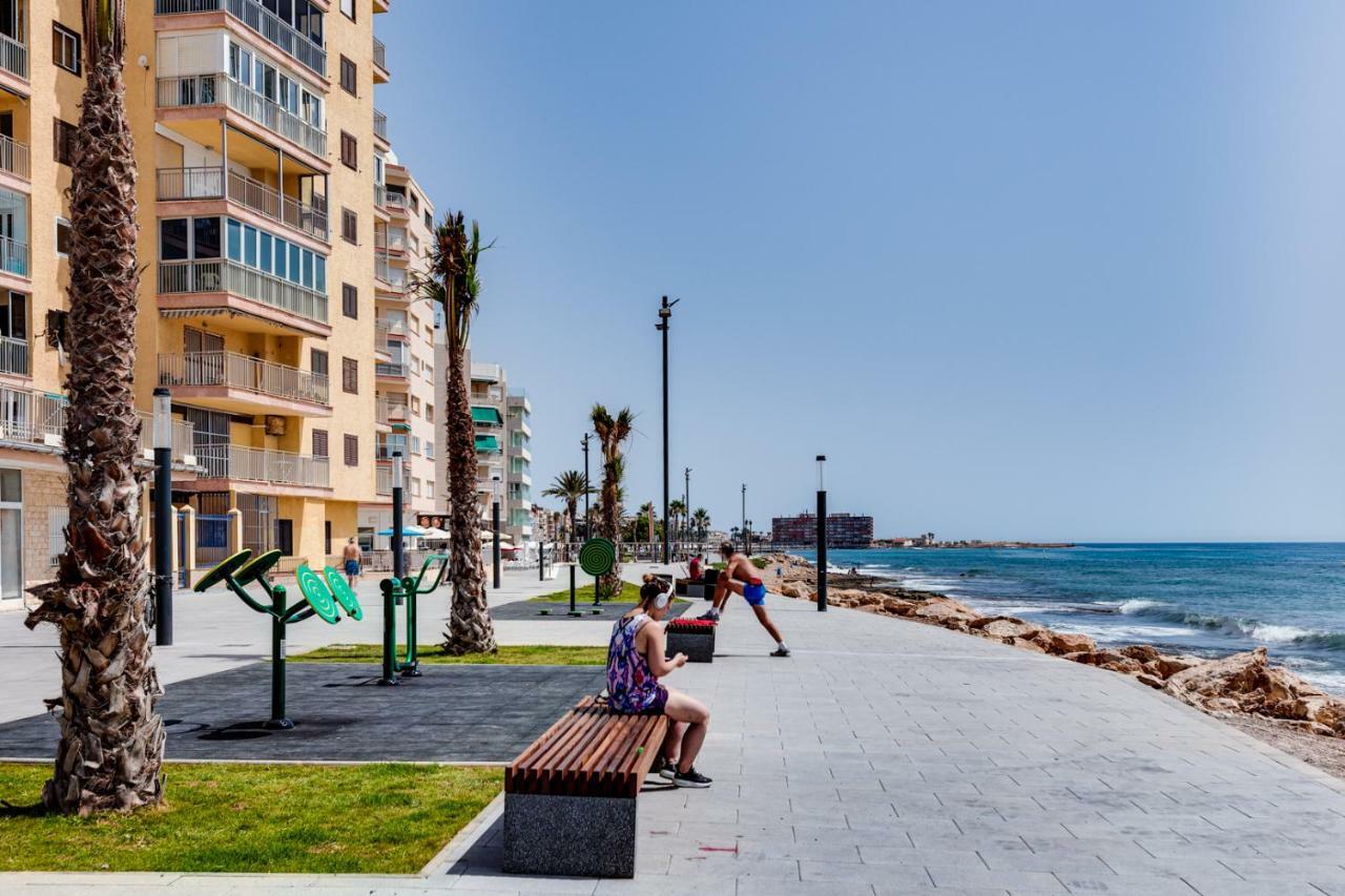 Apartament Caballero De Rodas Torrevieja Exterior photo